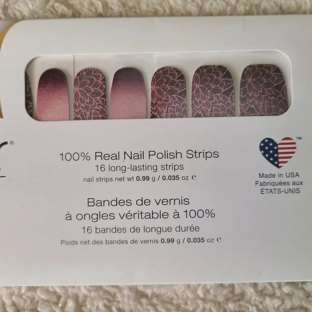 Color Street Rule of Plum 100% Real Nail Polish Strips